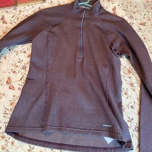 Patagonia Capilene 1/2 Zip Pullover Base Layer